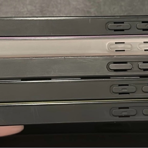 Lost of 5 iPhone 12 Pro Max Flaunt square Cases - Picture 3 of 6